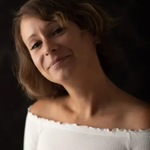 Barbara — Editor and author for soups and drinks