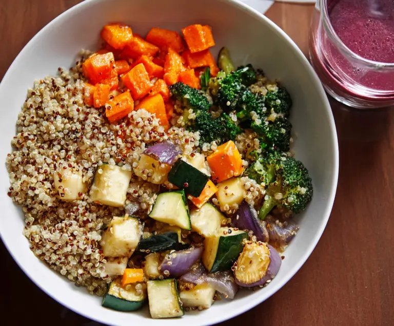 Clean Eating Quinoa Veggie Bowl